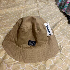 NWT--BOYS BUCKET HAT